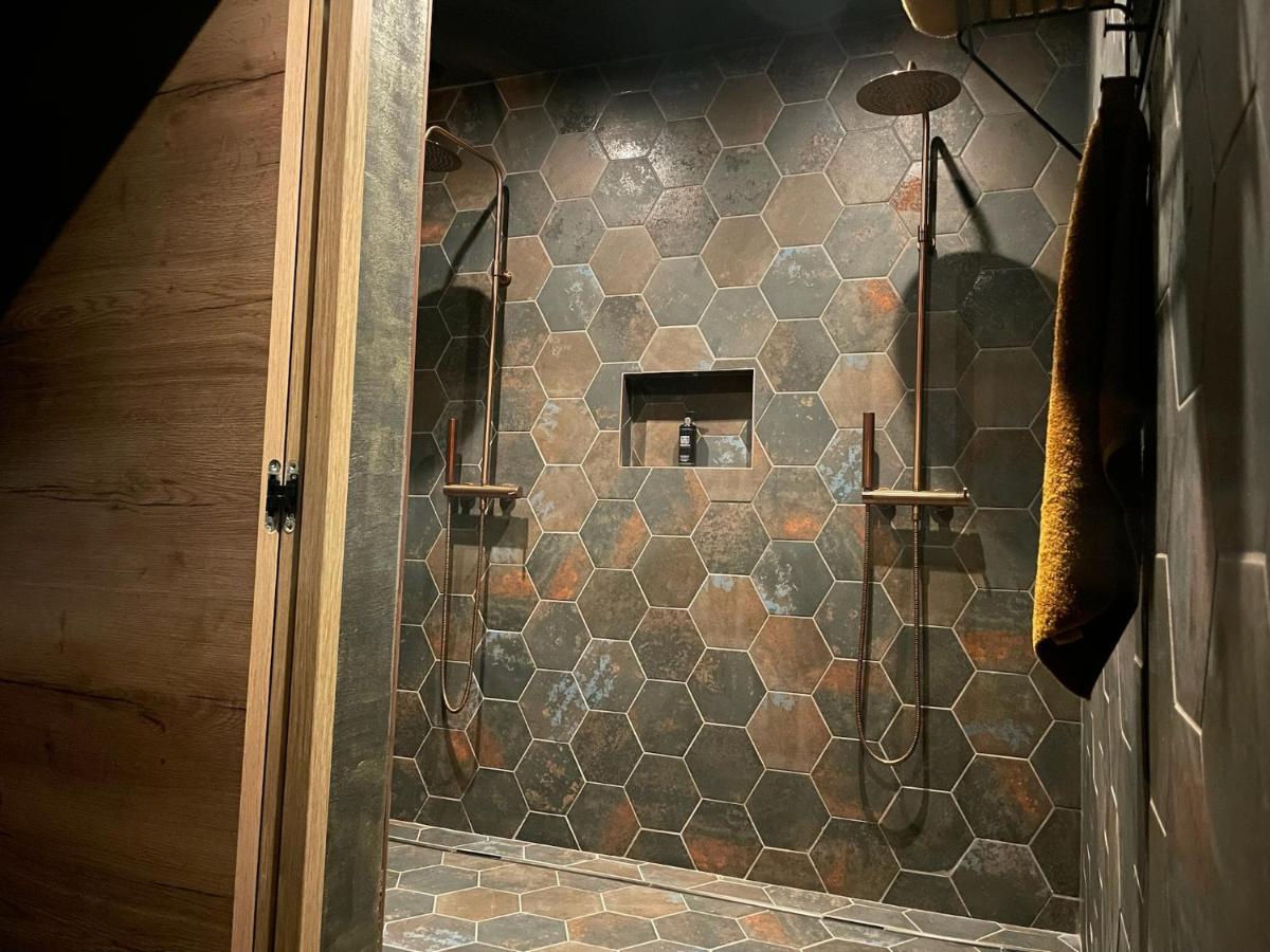 Queen Room Spa Bath