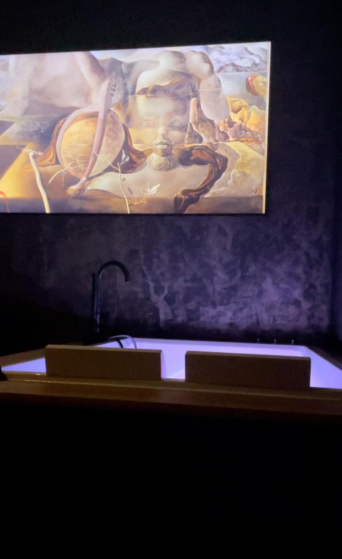 Queen Room Spa Bath