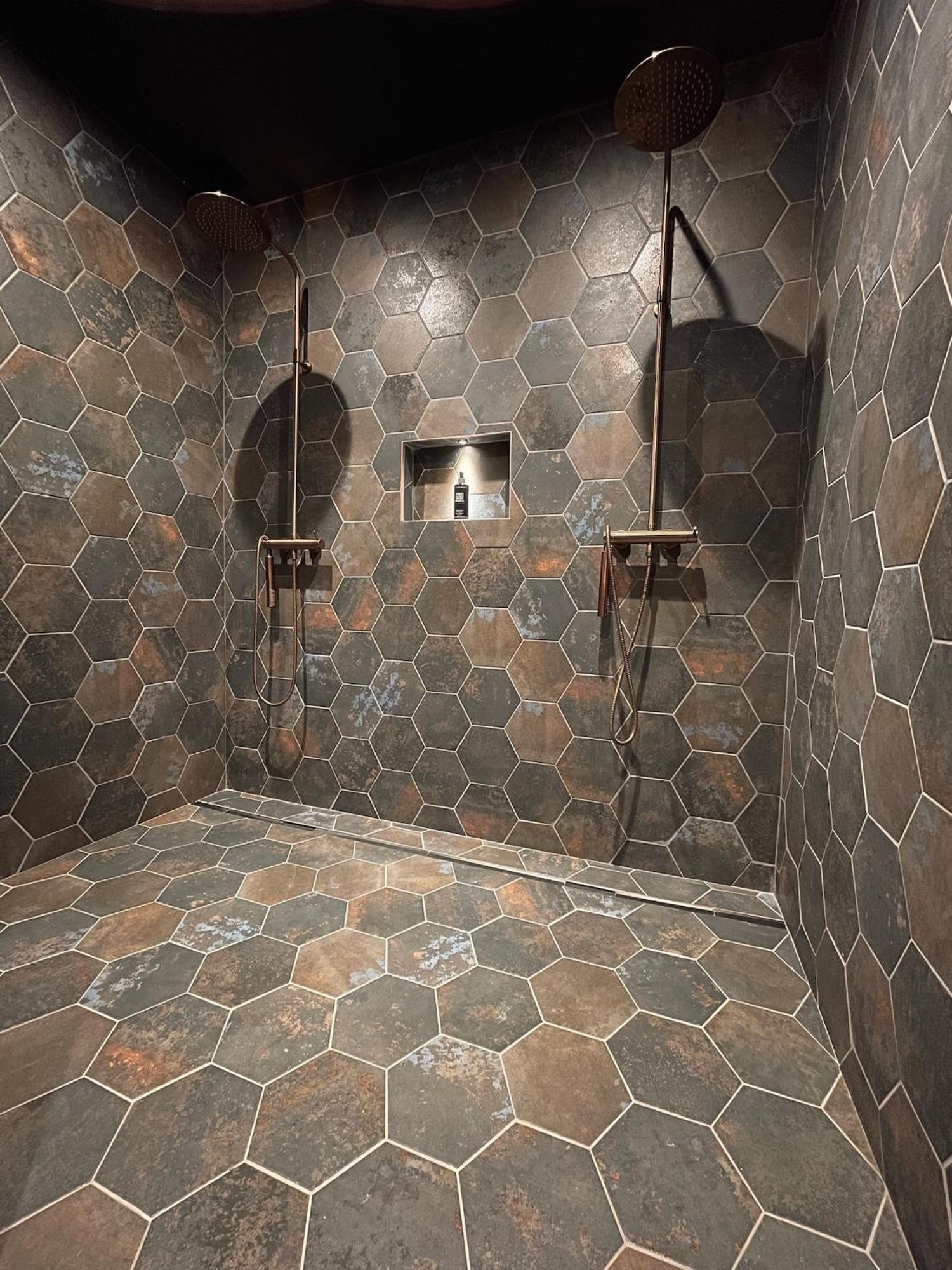 Queen Room Spa Bath