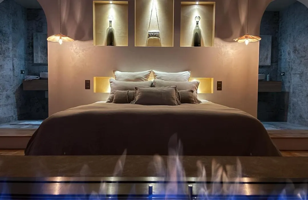 Mas Escala Suites & Spa-1